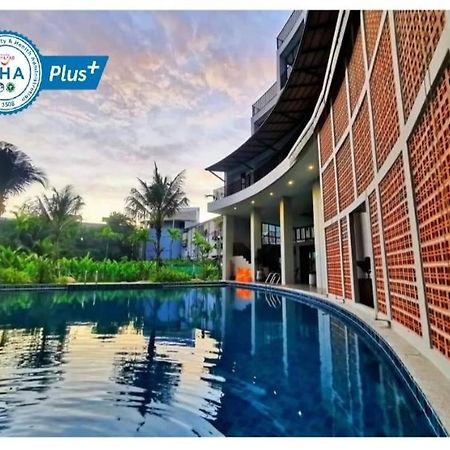 Atom Phuket Hotel Nai Yang Ngoại thất bức ảnh